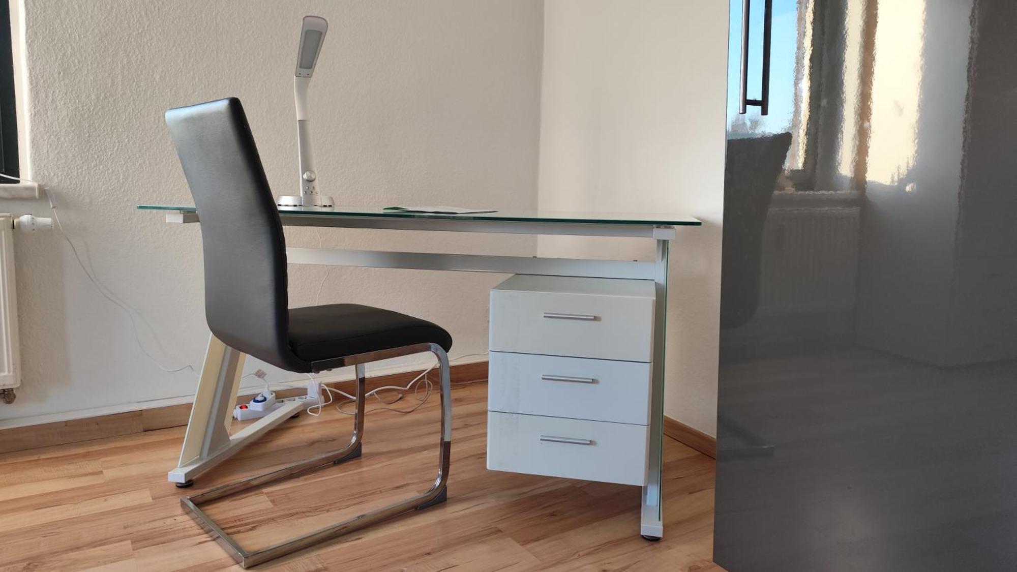 Gäste Und Gläser Apartment Zwickau