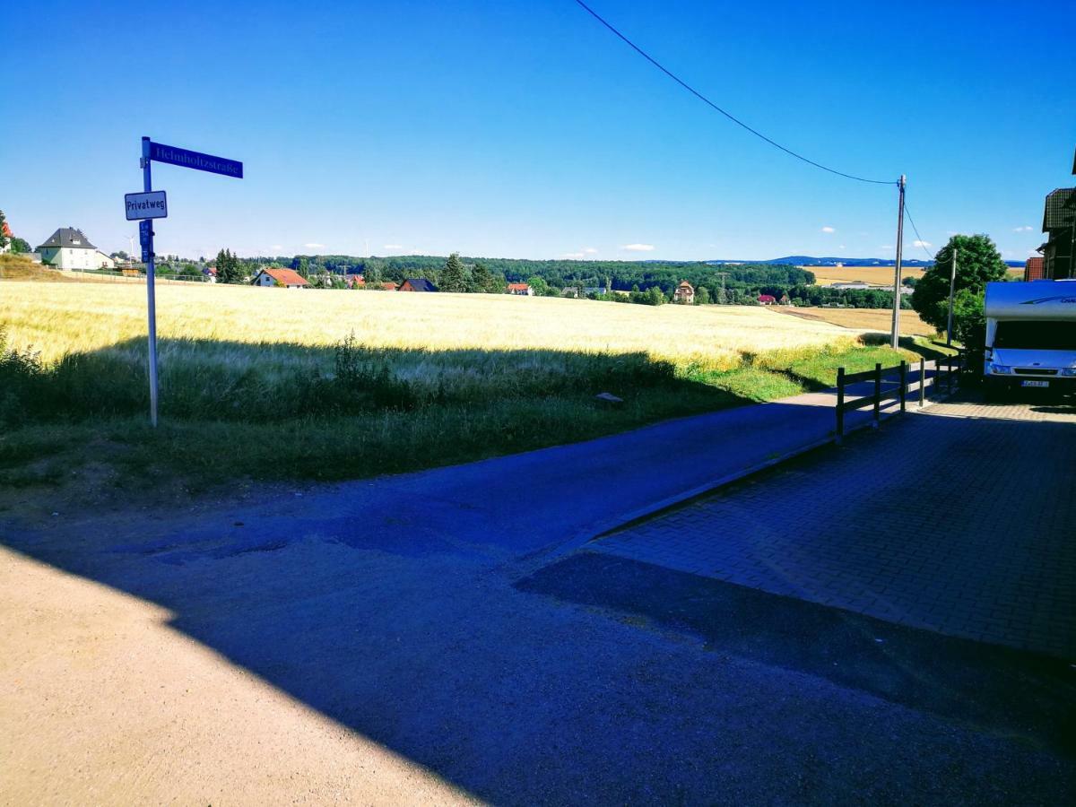 Gäste Und Gläser